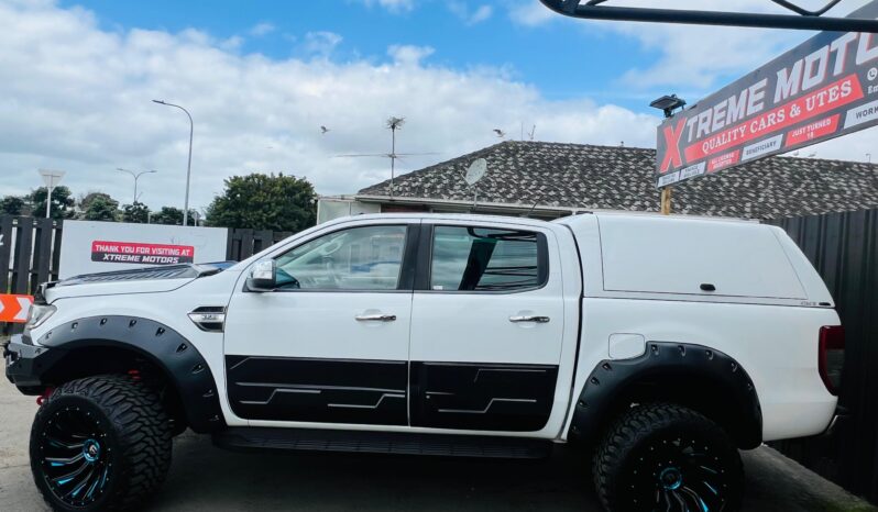 
								2019 Ford Ranger XLT 3.2 Double Cab 4WD Auto full									